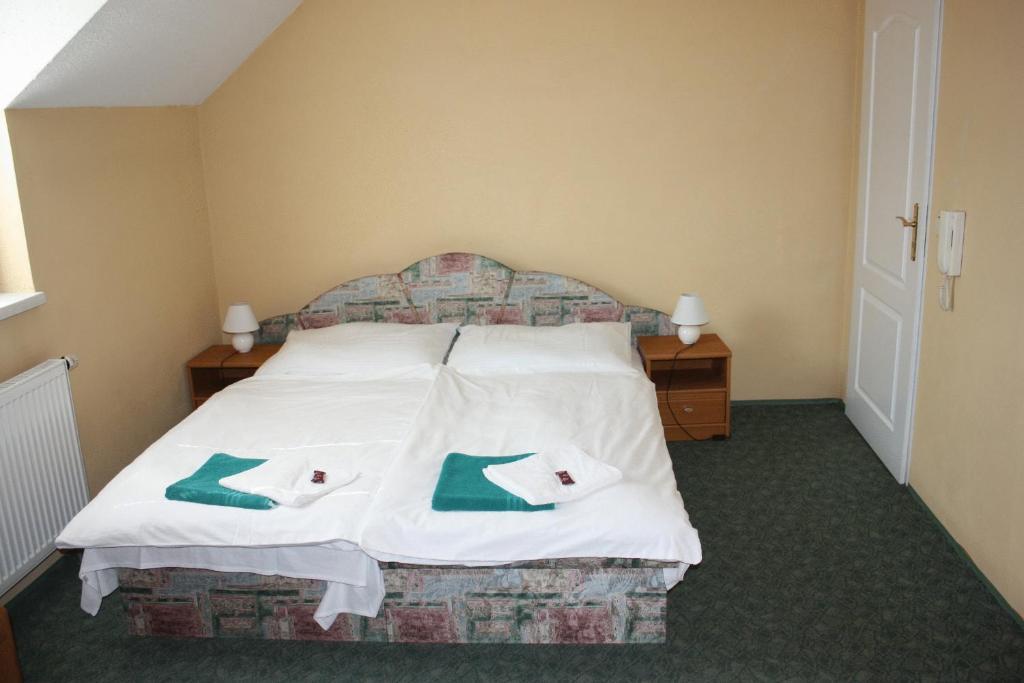 Hotel Bax Znojmo Room photo