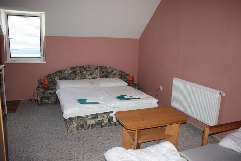 Hotel Bax Znojmo Room photo