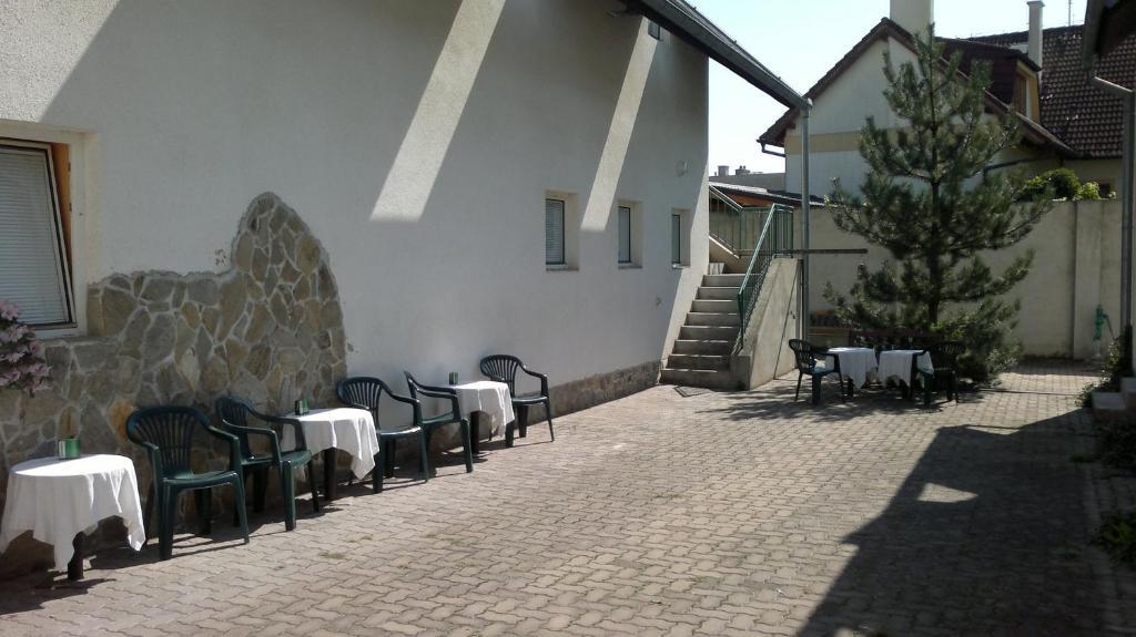Hotel Bax Znojmo Exterior photo